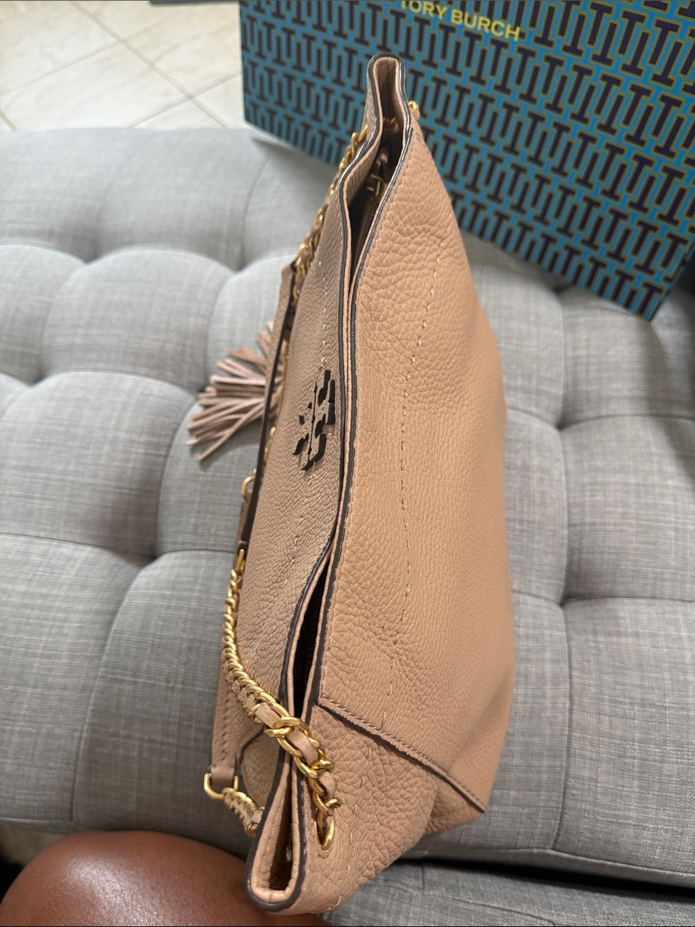 Tory Burch Mcgraw Shoulder Bag - Picture 6 of 11